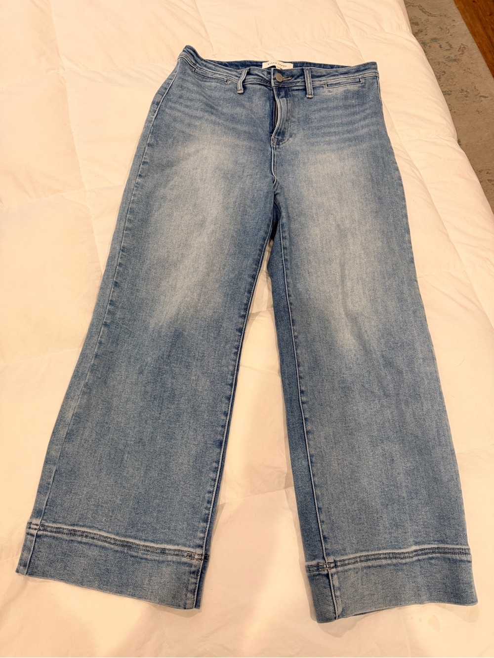 High-Rise Light Blue Wide-Leg Women’s Jeans